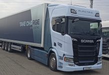 Camionul electric Scania care călătorește între Suedia și Turcia, în vizită la București