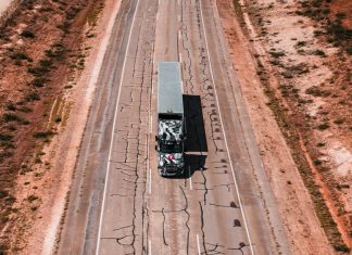 Daimler Truck a testat cu succes un camion autonom, fără șofer la bord