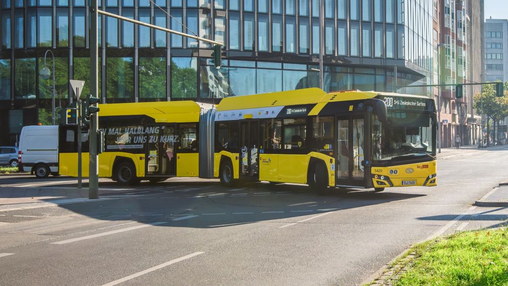 Primul autobuz electric cu pașaport pentru baterie